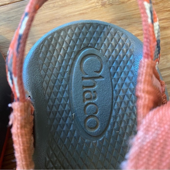 Chaco Sandals Youth Big Kid's Orange And Grey Youth Size 2.5 - Picture 2 of 8